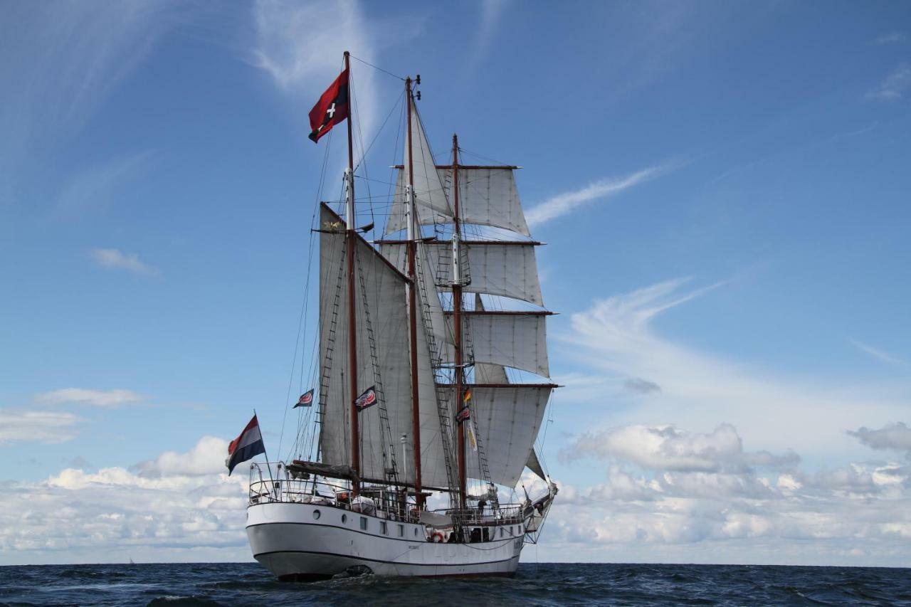 Hotel Segelschiff Loth Lorien Hamburk Exteriér fotografie